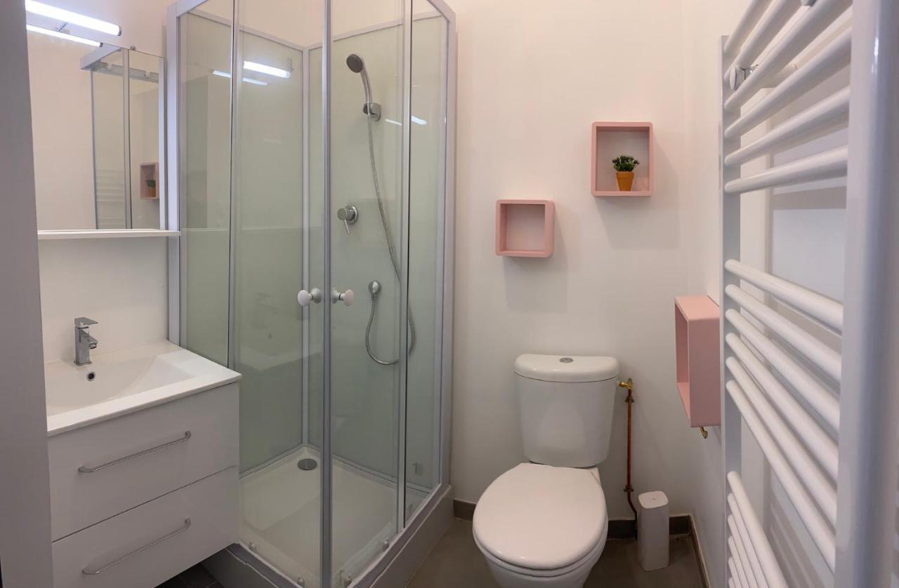 La Maison D'Angelique: Gare-Adjacent Colocation with Fiber & Netflix Niort Exterior photo